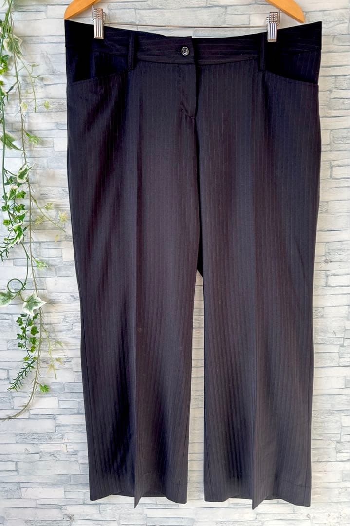 美品⭐️RU丸井、スーツ上下、濃紺色ストライブ柄、大きなサイズ21号(6L)w85