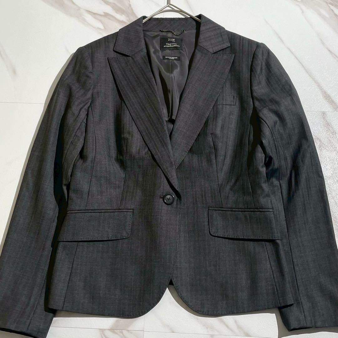 23区　レディース　グレー ストライプ ビジネススーツ　46