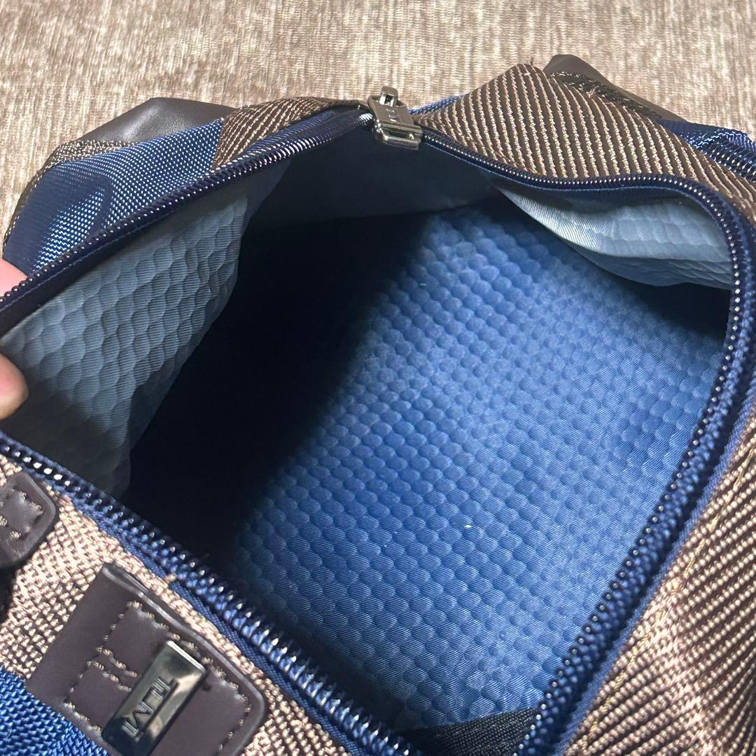 未使用　タグ付き　TUMI ALPHA BRAVO モントレー　ボディバッグ