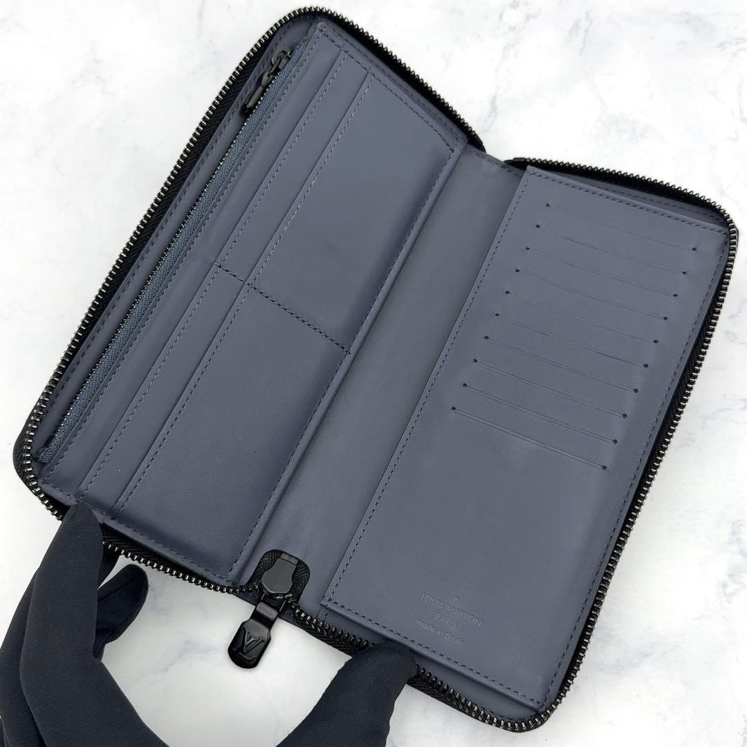 【新品に近い】ルイヴィトン モノグラムシャドウ ジッピーヴェルティカル ネイビー