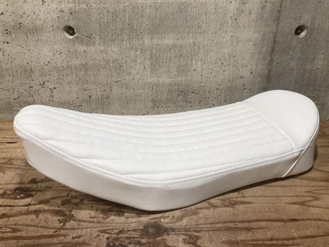 送料無料 TTシート 薄型 WH タックロールトライアンフ SR ベイツ