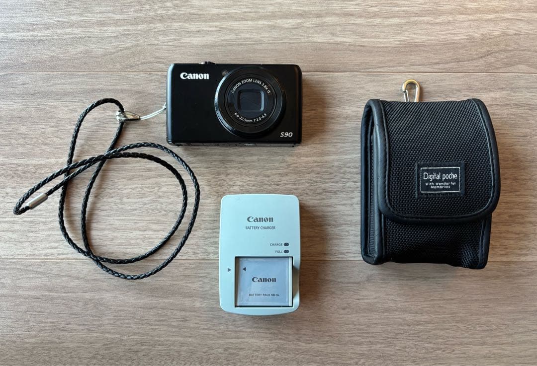 【美品】キヤノンPowerShot S90 コンパクトデジタルカメラ