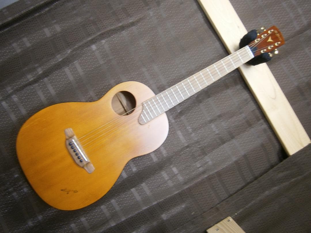 期間限定特価・ｋ・ヤイリ＜ノクターン＞日本製・オール単板・ミニギター