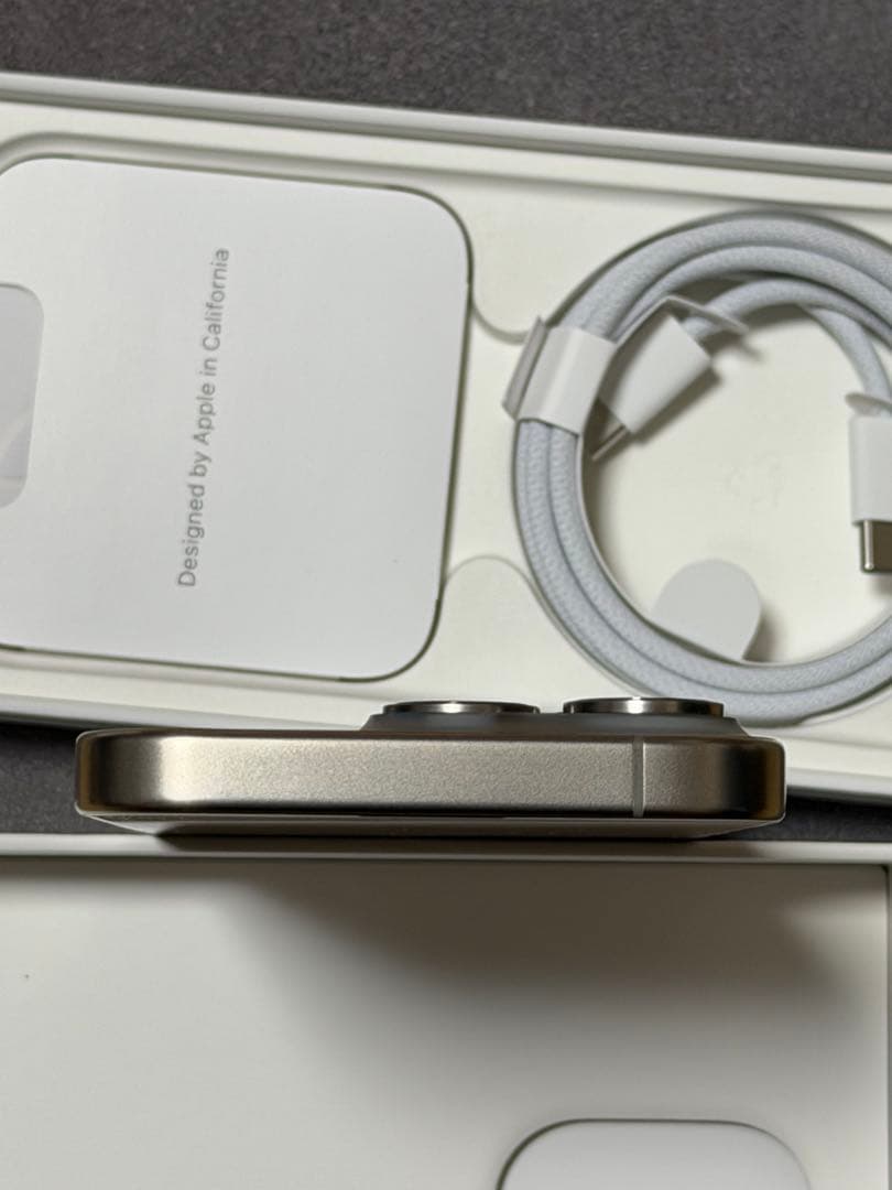 【rakiさま専用】iPhone 15 Pro 256GB ナチュラルチタニウム
