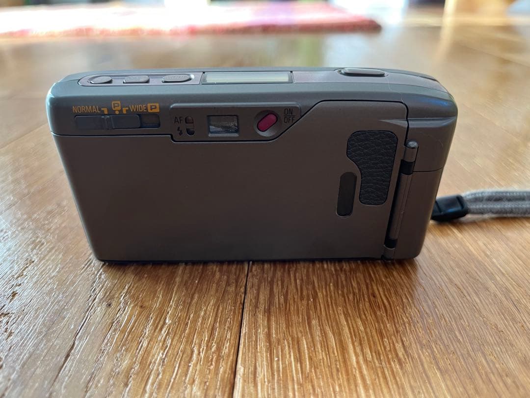 RICOH R1s コンパクトフィルムカメラ　早い者勝ち！