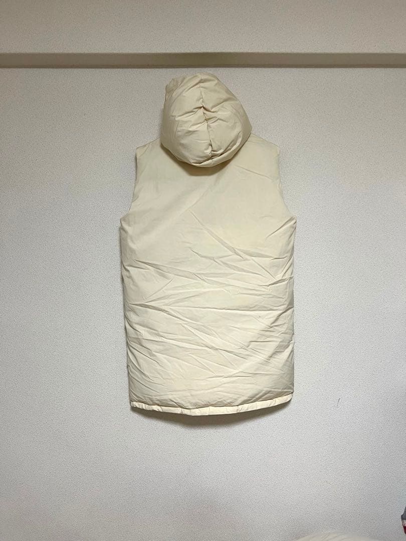 INSCRIRE / アンスクリア ダウンベスト クリーム　プリマロフト