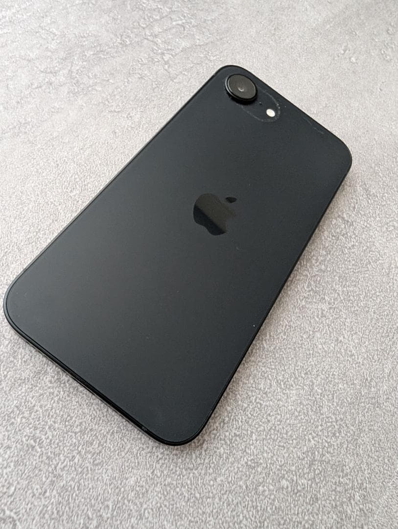 Apple iPhone16e 128GB ブラック