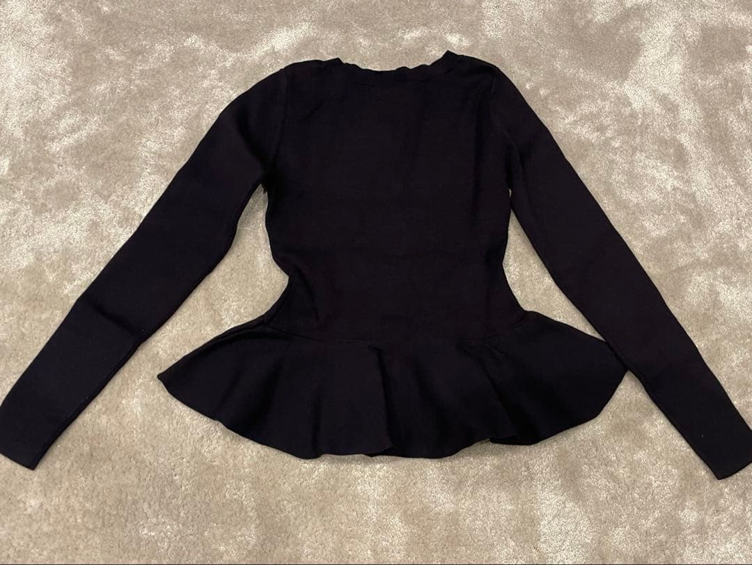 JENNEネイビー ペプラムデザイン 長袖ニット