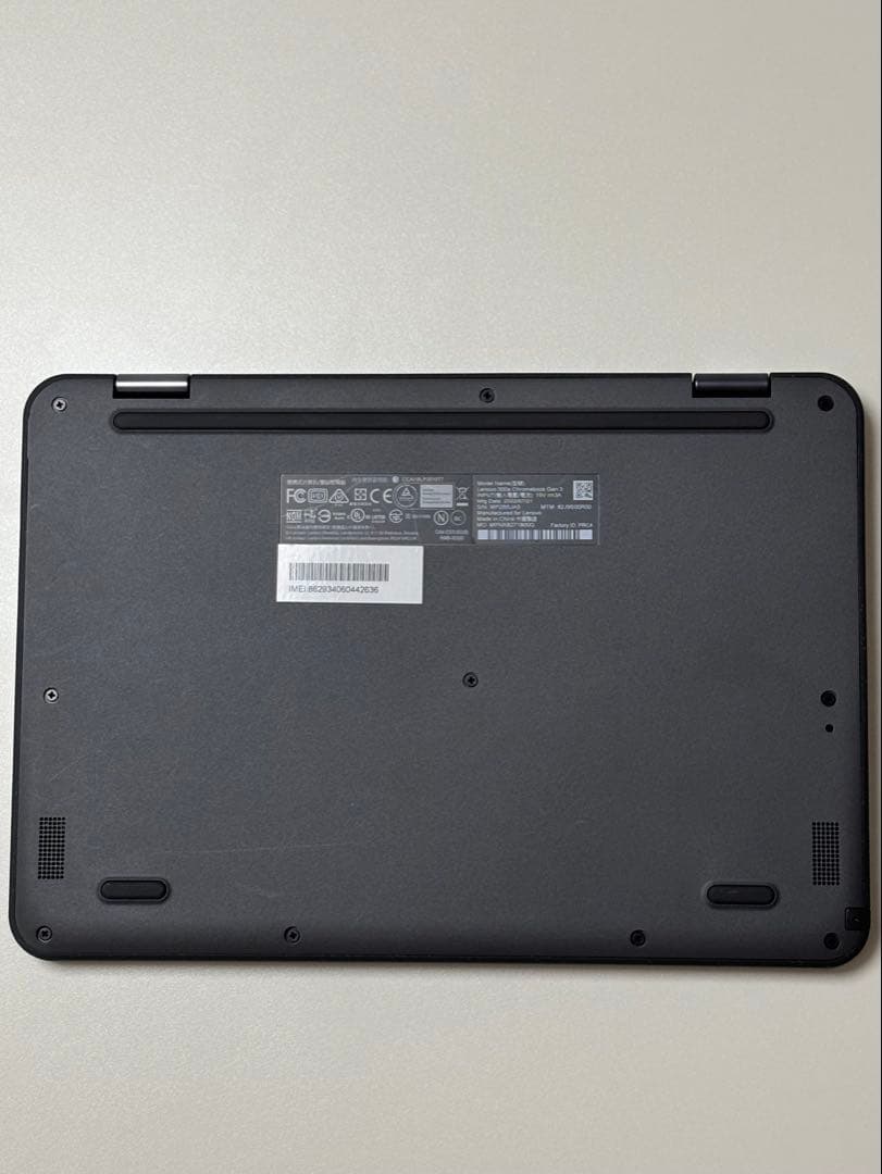 Lenovo 300e Chromebook Gen3 SIMスロット付