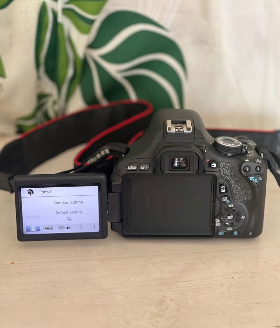 Canon EOS X5 デジタル一眼レフカメラ