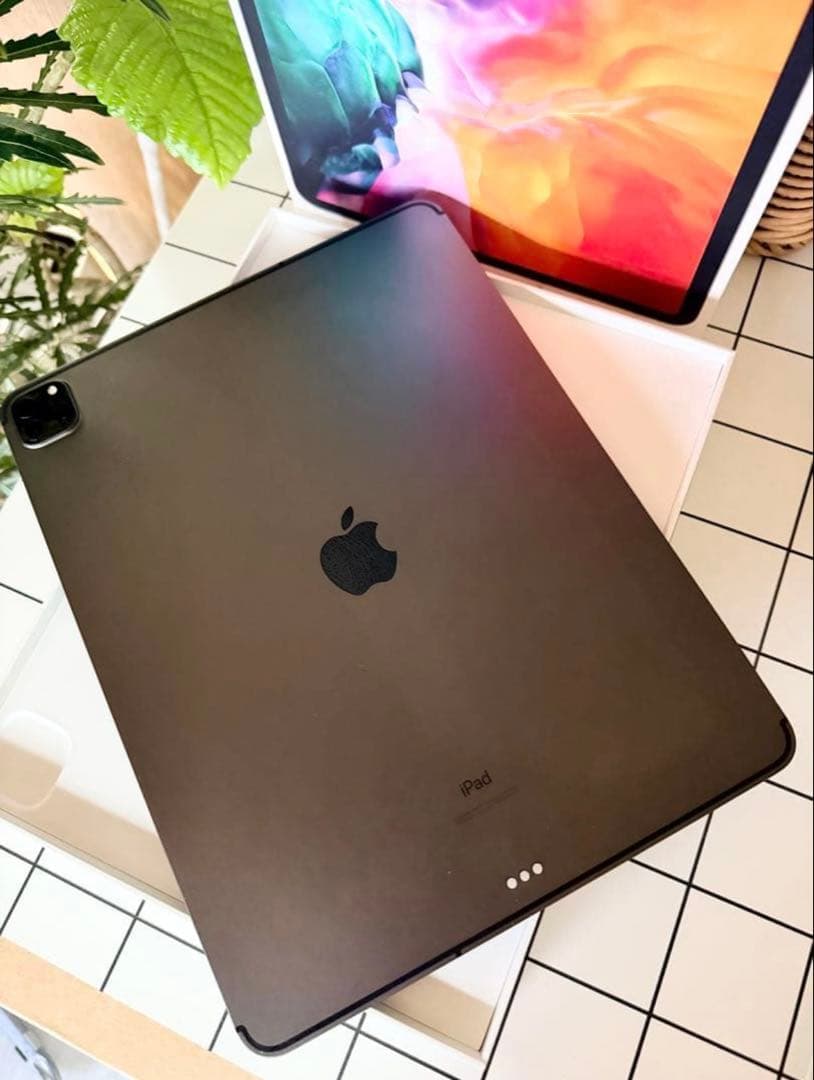 【超美品】iPad Pro 12.9in(第4世代) スペースグレー 256GB