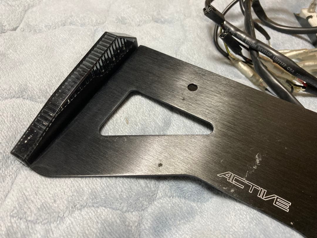 ACTIVE ナンバープレートホルダー　LEDウインカー内蔵　ブラック