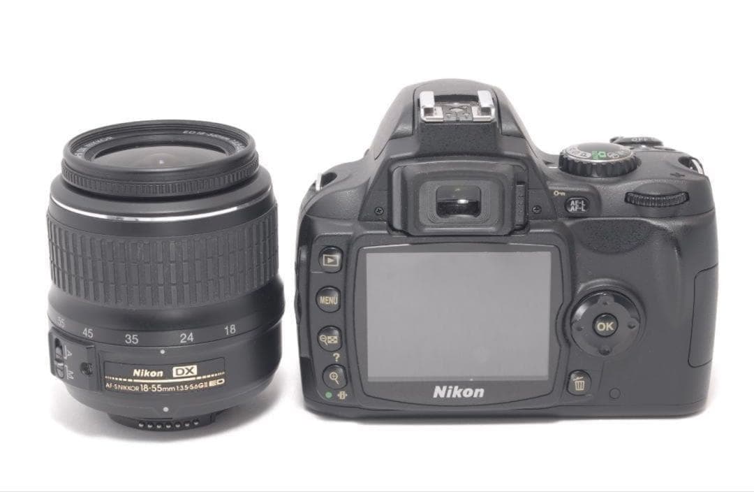 ⭐️軽量＆コンパクト⭐️Nikon D40　デジタル一眼レフ 高画質　ニコン