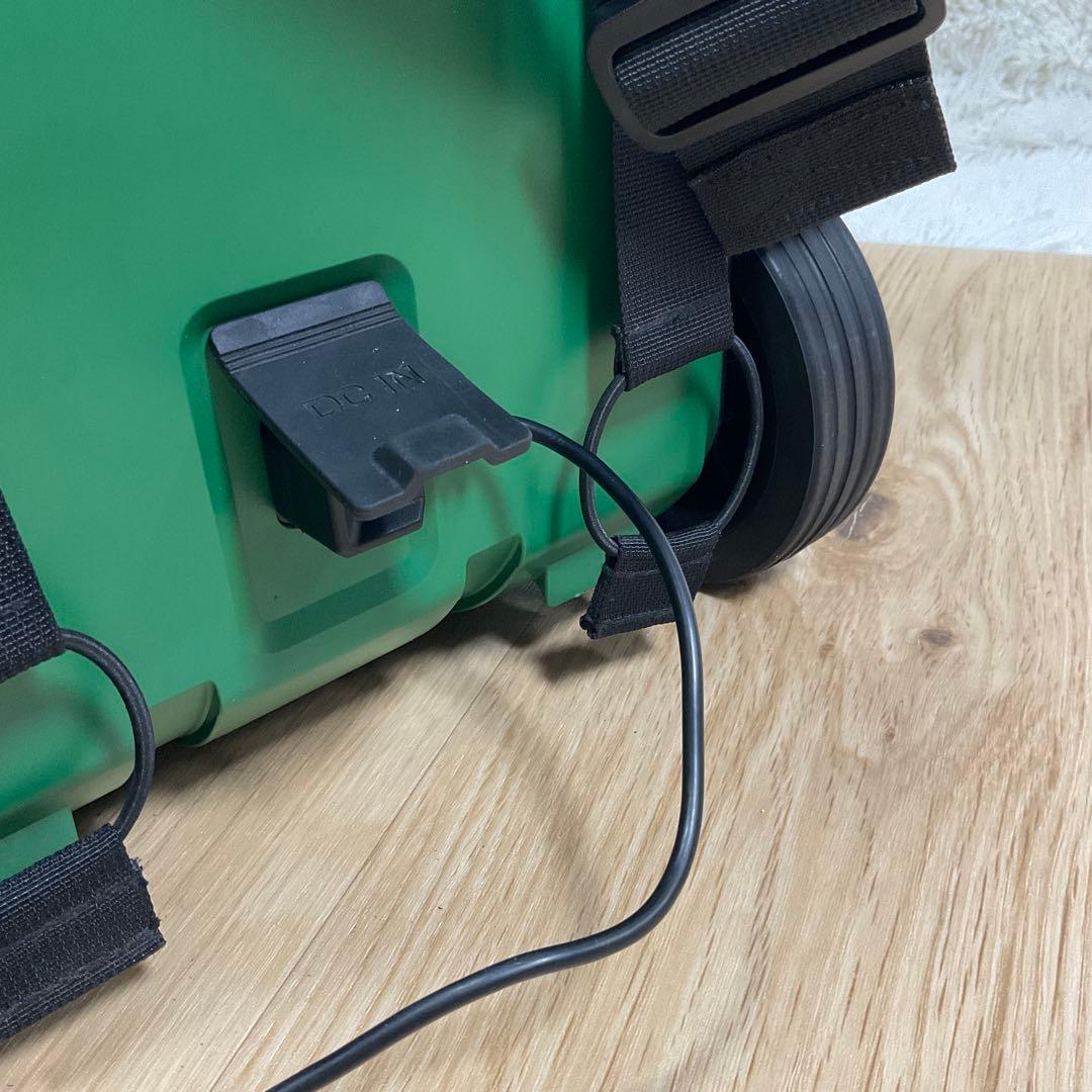 【しゅーへー】HIKOKI ハイコーキ コードレス冷温庫　UL18DB