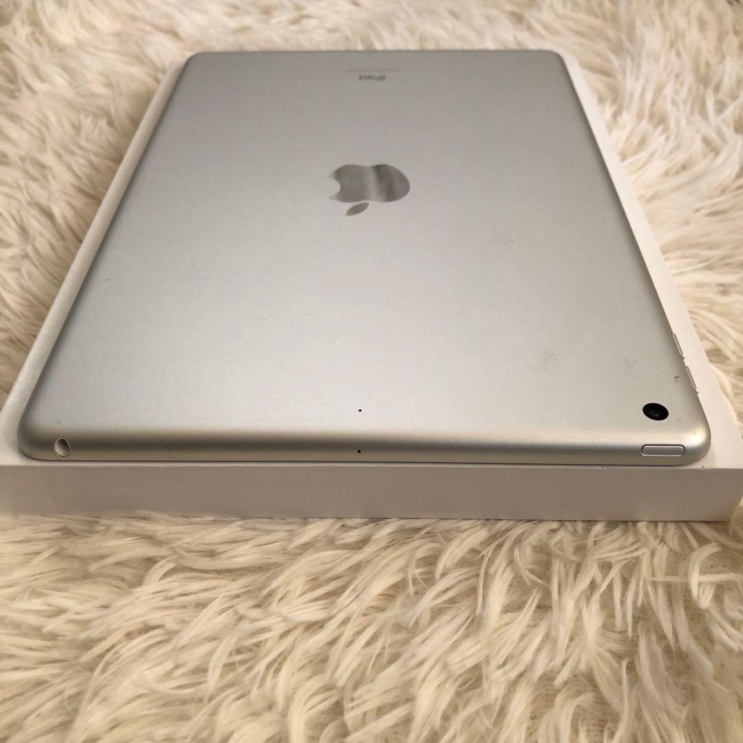 【完動品】iPad 第9世代 256GB Wi-Fi【すぐ発送】