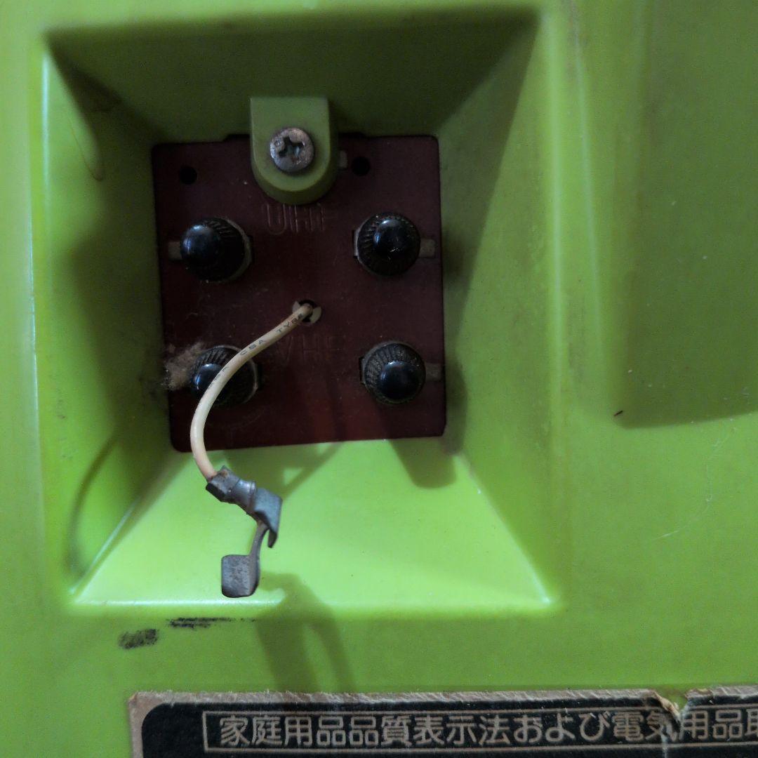 シャープ白黒テレビ 12P-J9U 緑/白[1978年前期製]