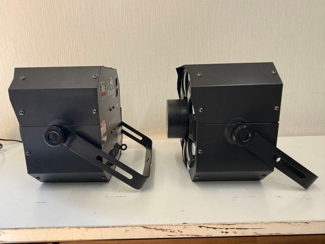 AMERICAN DJ STINGERII ムーンフラワーエフェクト　２台セット