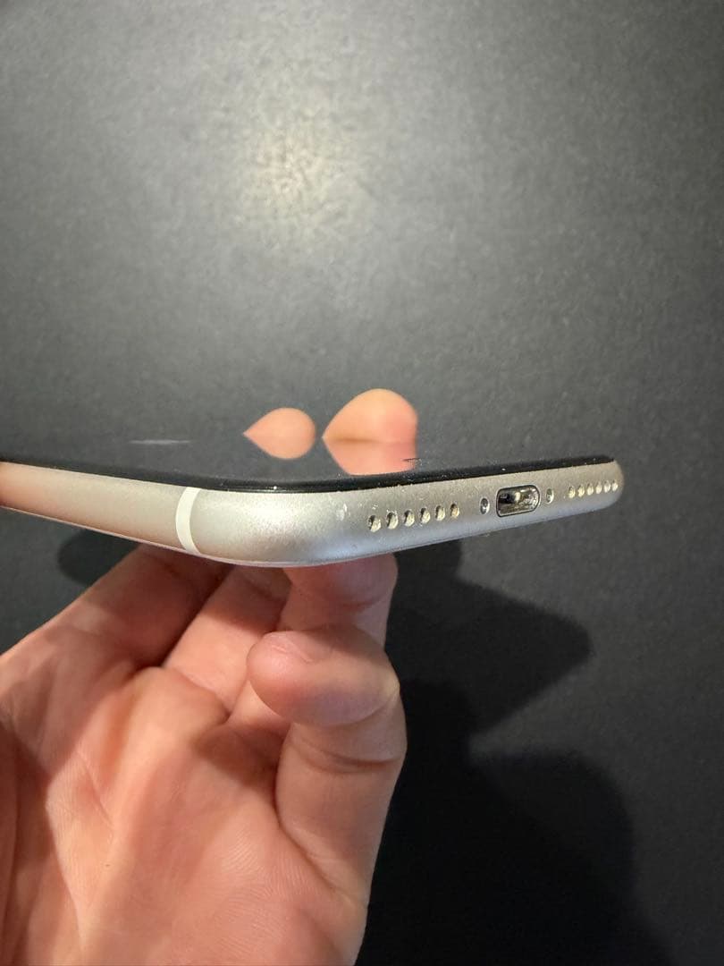 スマートフォン本体 iPhone SE3 128GB