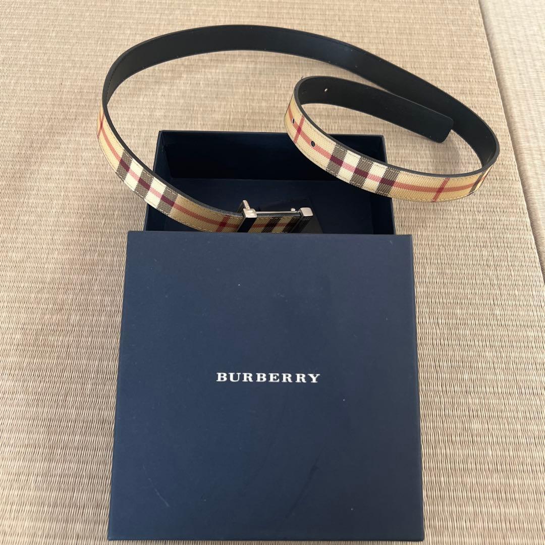 Burberry ベルト BTL NVDBAR20