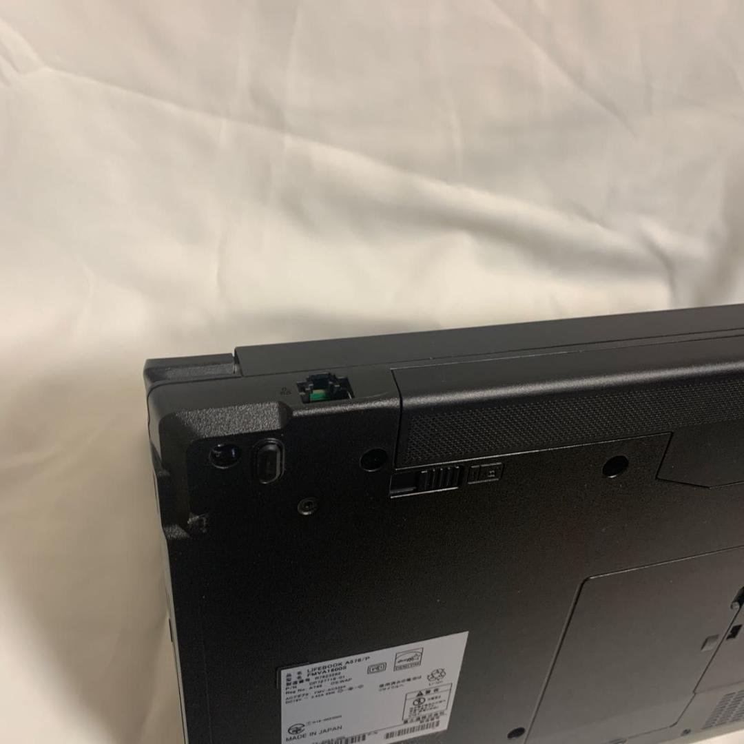 F016 【美品】15.6型/Celeron 第6世代/4GB/SSD128GB