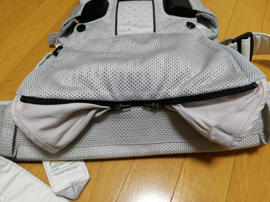 ベビービョルン　抱っこ紐（ONE+Air）＆カバー