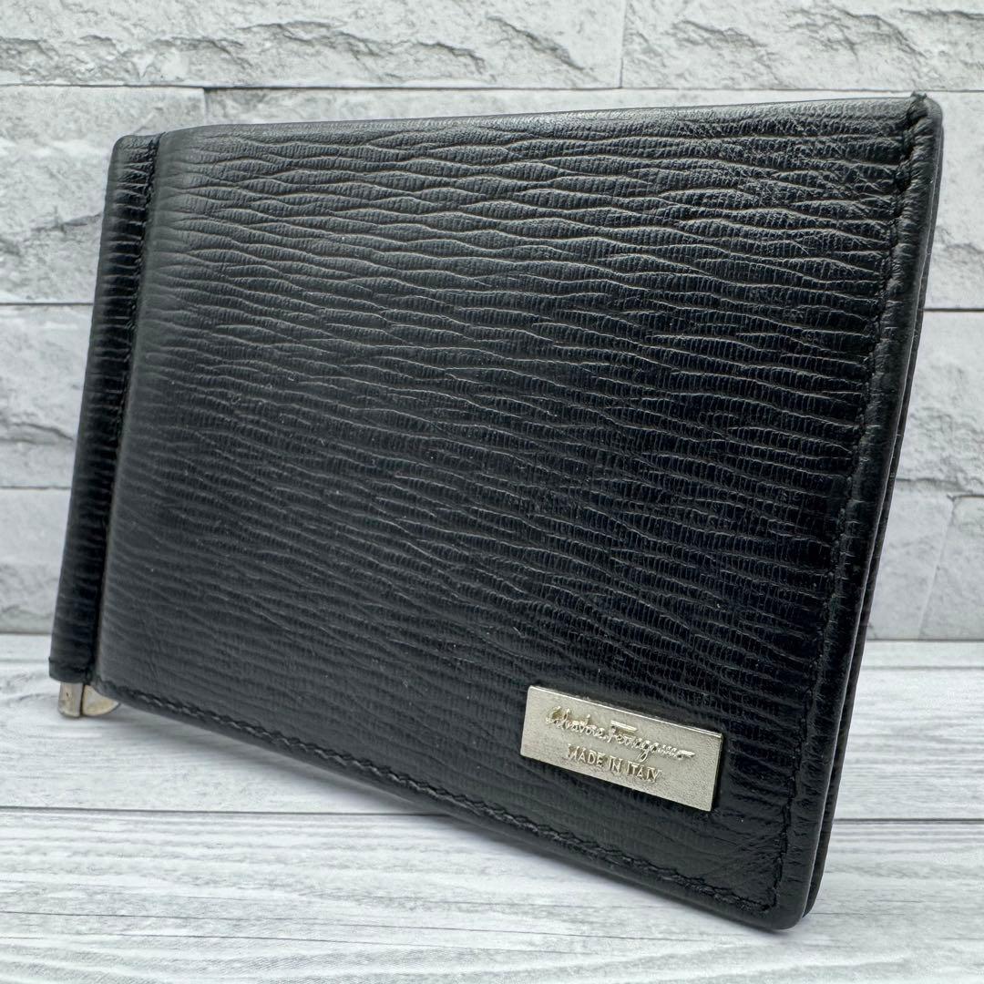 【美品】フェラガモ　マネークリップ　レザー　ロゴプレート　ブラック　レッド