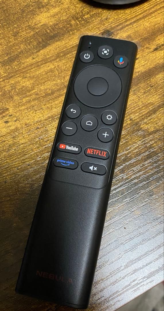 NEBULA 3プロジェクター本体