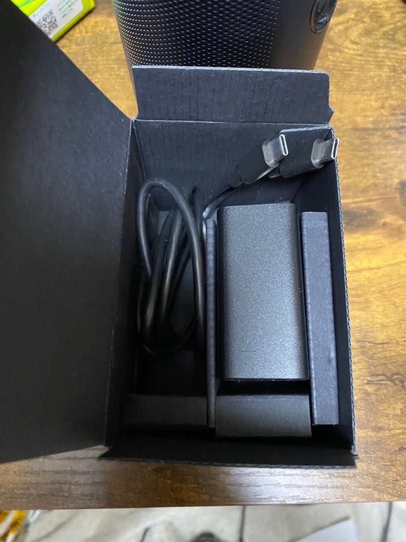 NEBULA 3プロジェクター本体