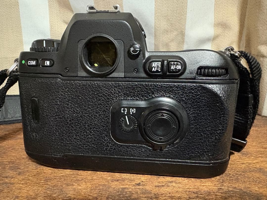 値下げしましたNikon F100 AF ZooM−Nikkor 24-85mm