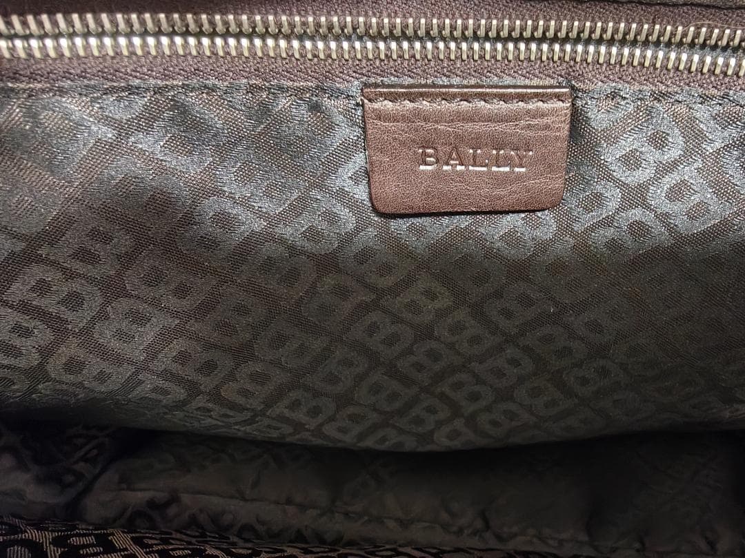 BALLYの定番トートバッグ　中古品　注！難あり