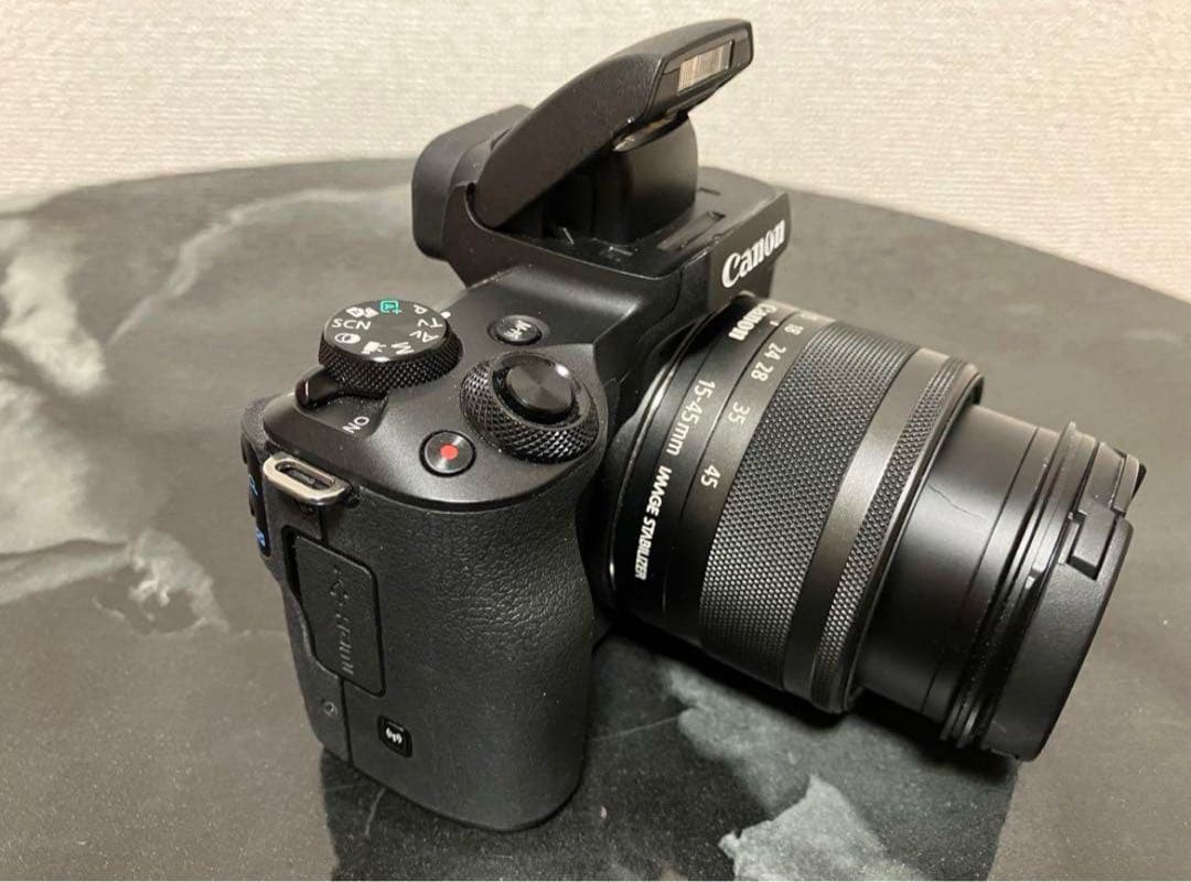 EOS Kiss M2ダブルレンズキット(ブラック)