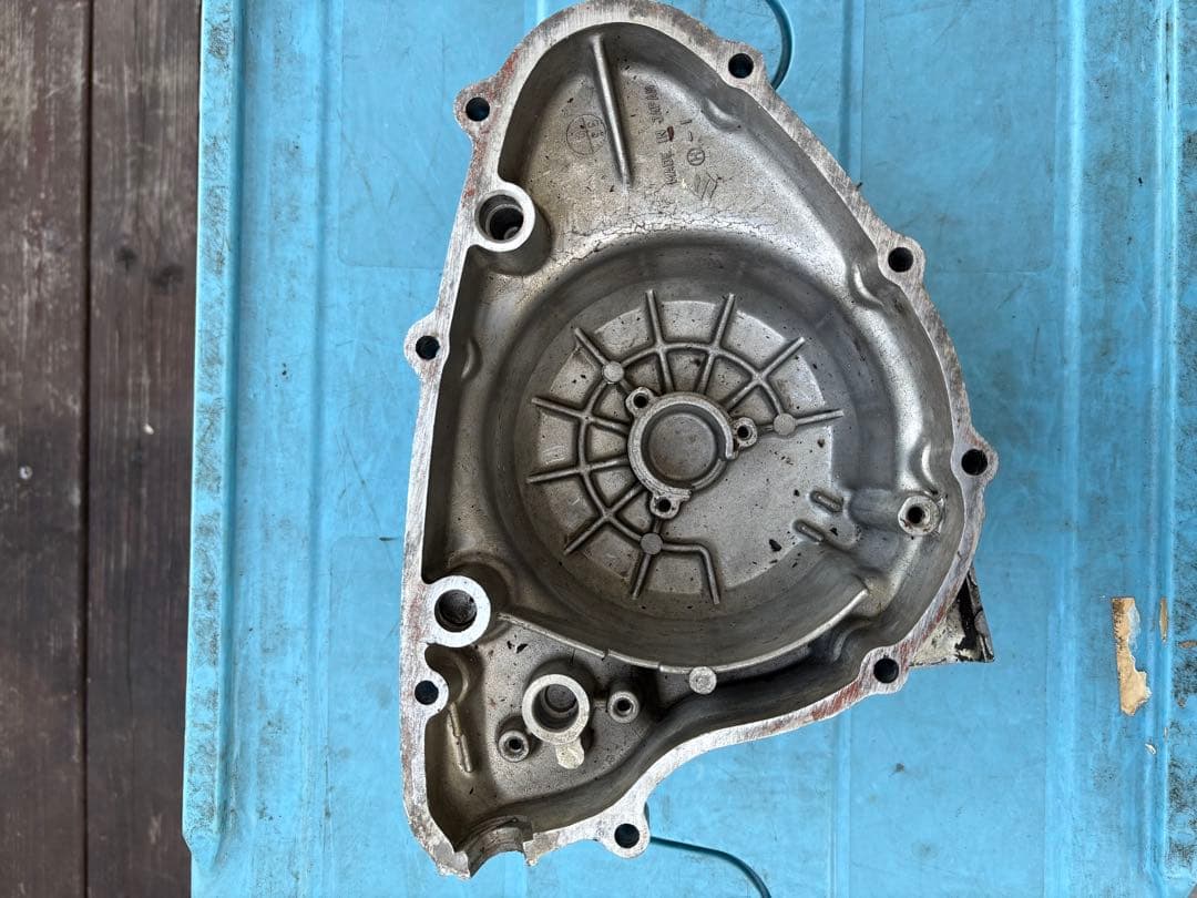 GS400E ダイナモカバー