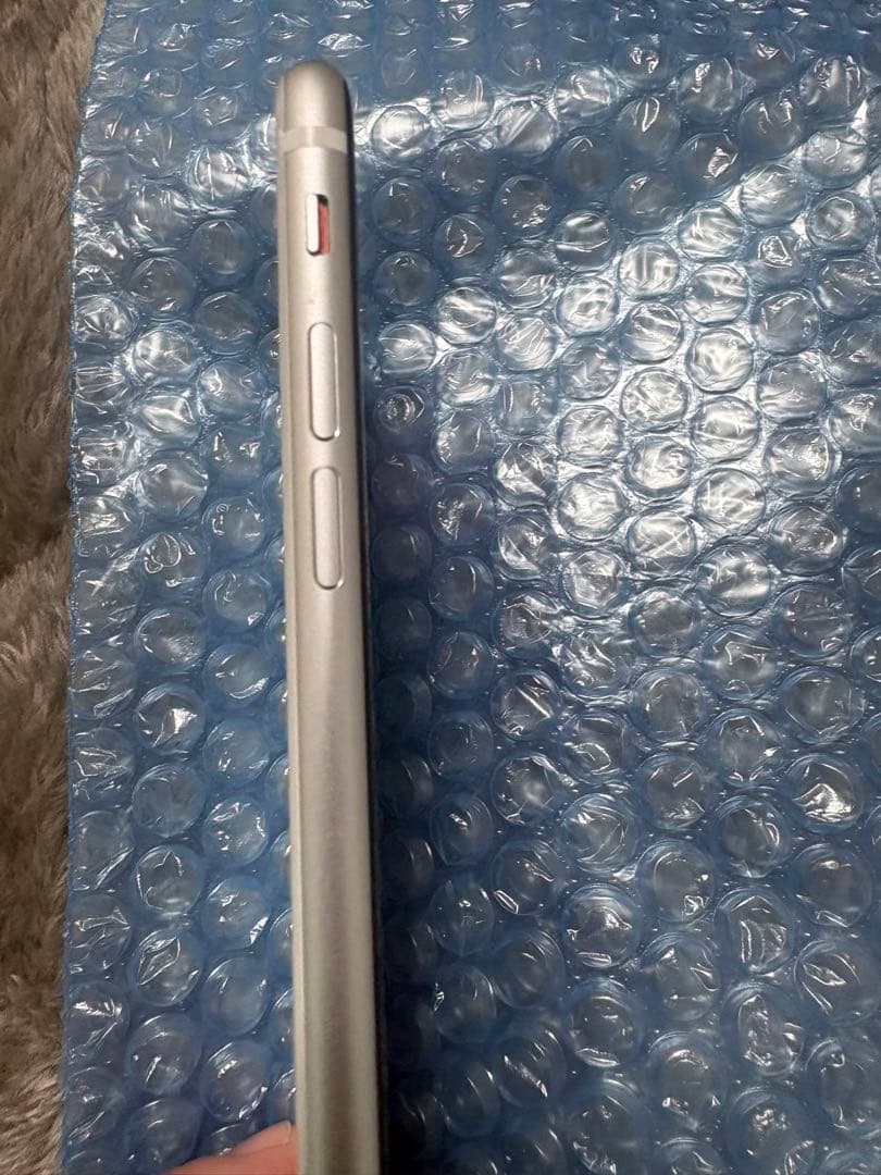 極美品！iPhone se 第二世代