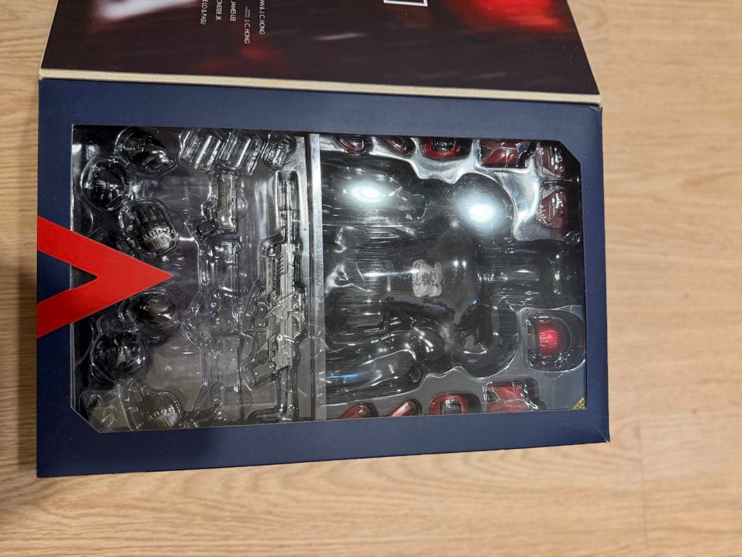 ホットトイズ「バットマン：アーカム・ナイト」1/6