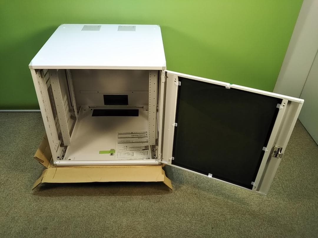 新品未使用　日東工業　FV60-606E　システムラック　サーバーラック　12U