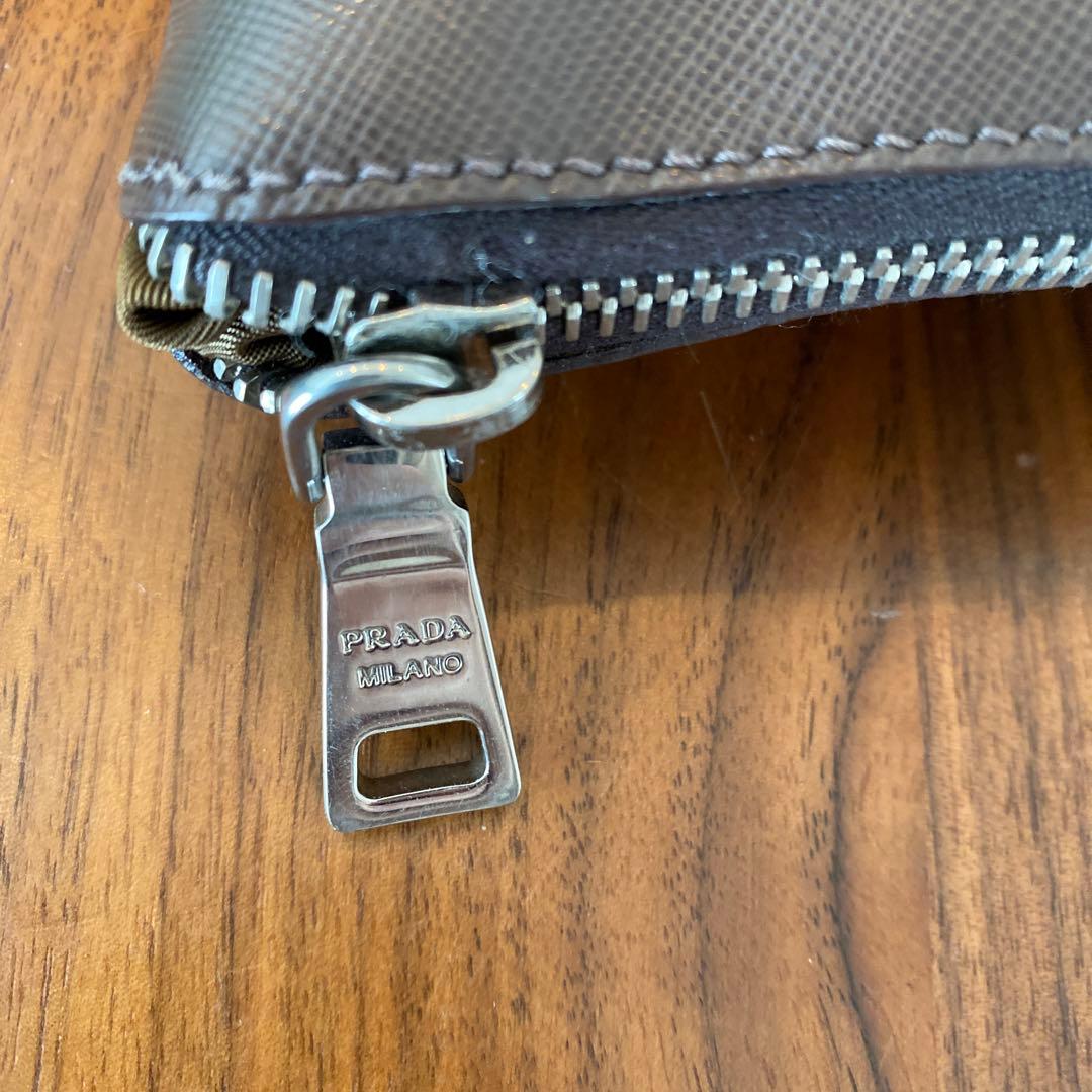プラダ　ナイロンバッグ　たためるバッグ