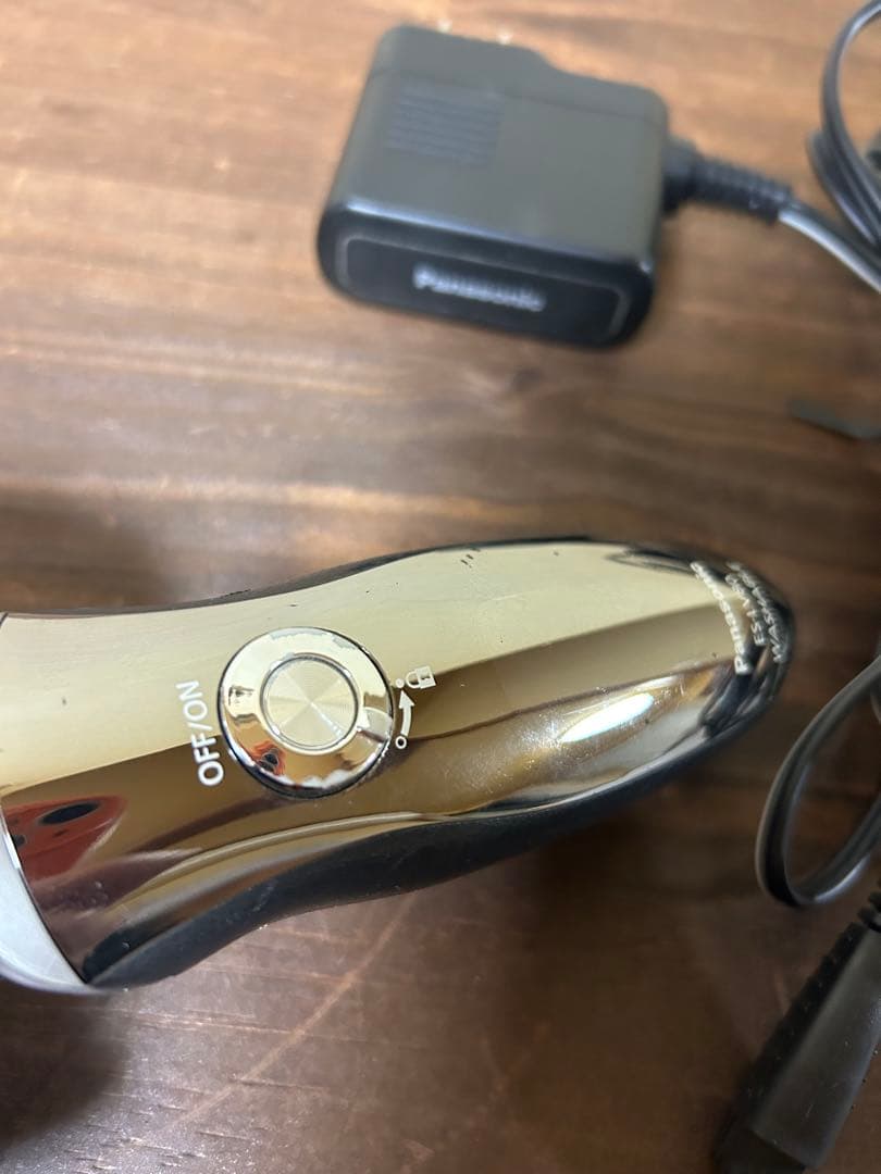 パナソニック　電動髭剃り　中古品　ES-LV80 充電アダプター　送料無料　匿名