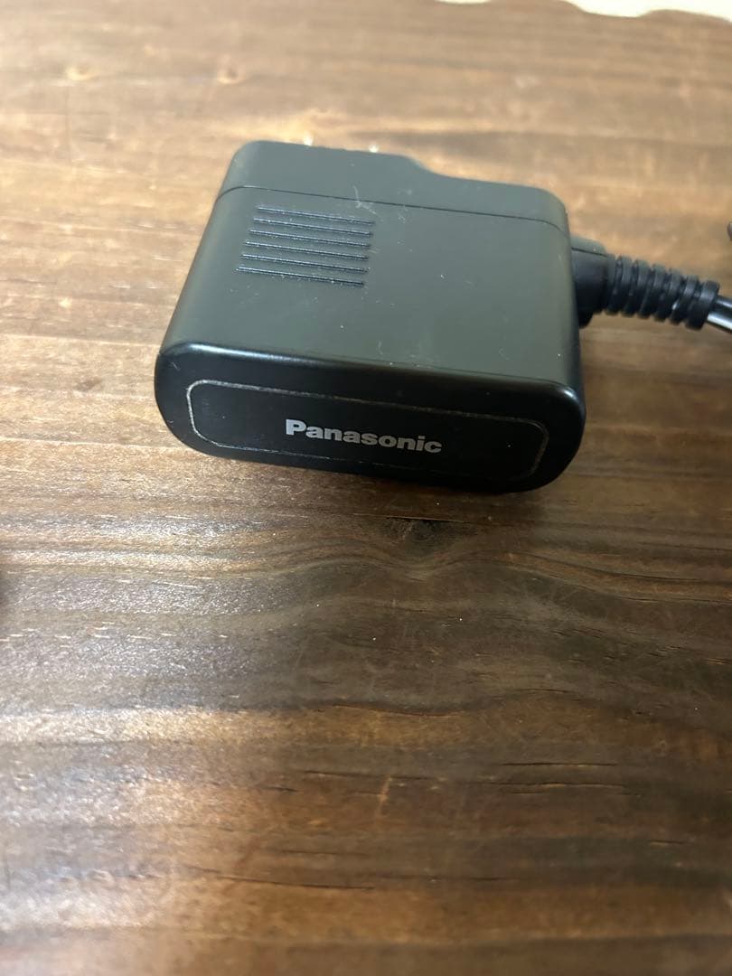 パナソニック　電動髭剃り　中古品　ES-LV80 充電アダプター　送料無料　匿名