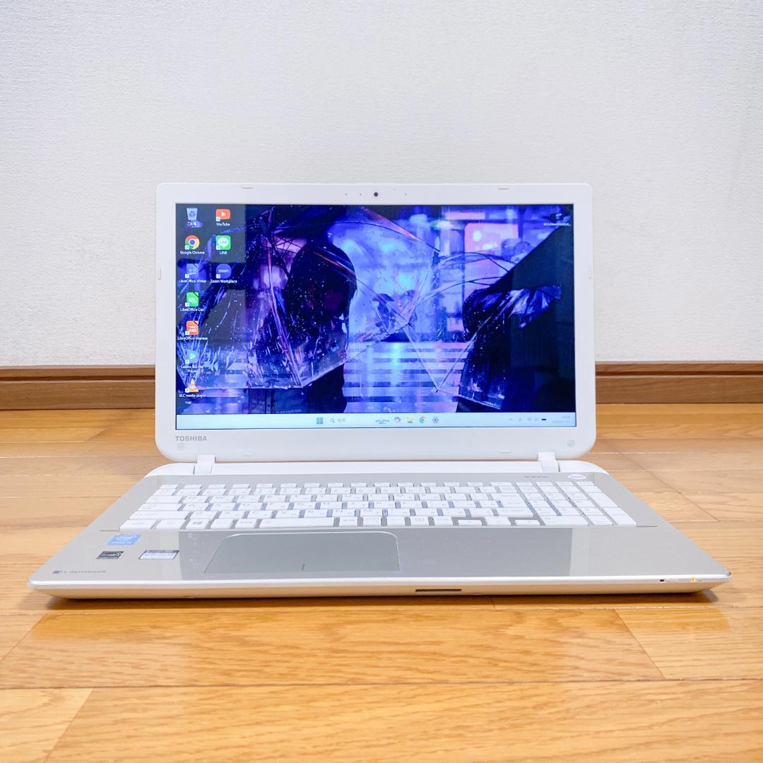 かぼちゃん✨Corei5 新品SSD512 メモリ16搭載 すぐ使える東芝