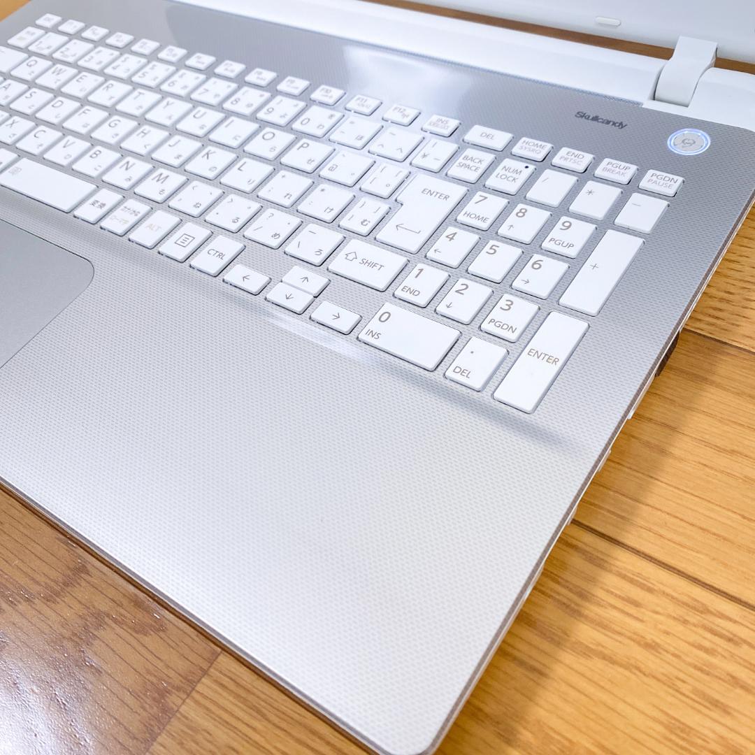 かぼちゃん✨Corei5 新品SSD512 メモリ16搭載 すぐ使える東芝