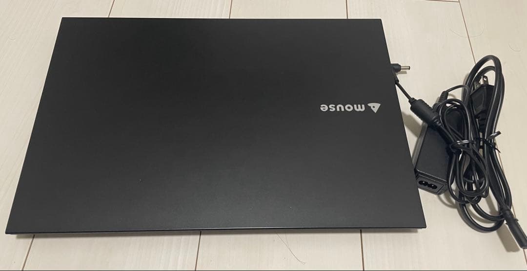 ジャンク品　mouse ノートPC ACアダプター付き
