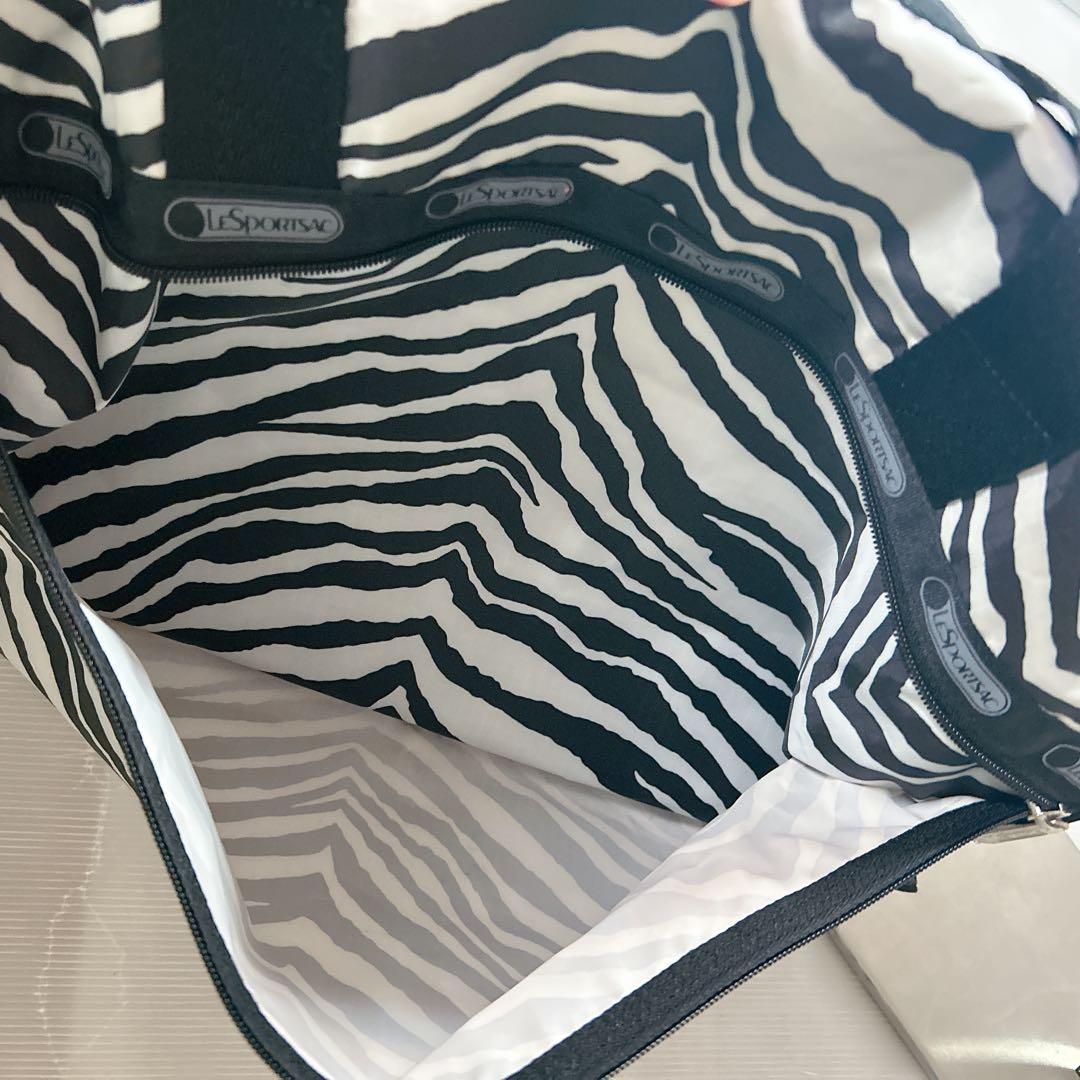 【美品 】 レスポートサックLeSportsac ボストンバック ゼブラ 鍵２個