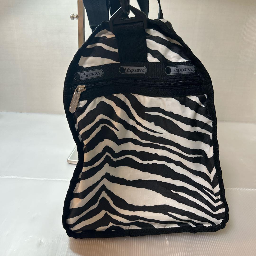 【美品 】 レスポートサックLeSportsac ボストンバック ゼブラ 鍵２個