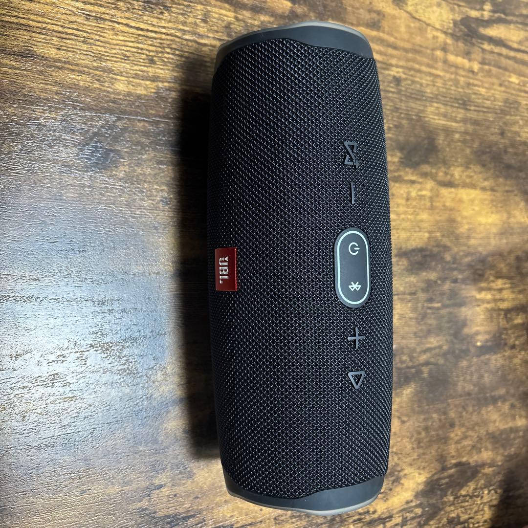 JBL Charge4 Bluetoothポータブルスピーカー