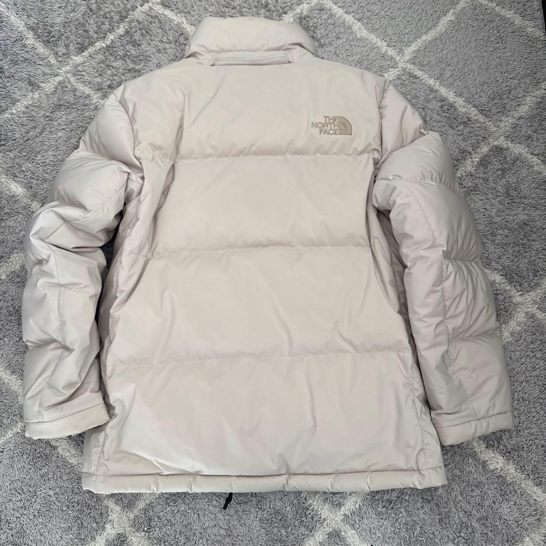THE NORTH FACE ダウンジャケット ベージュ
