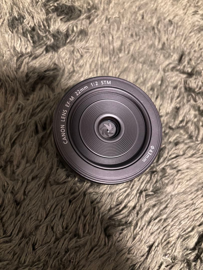 Canon EF-M 22mm f/2 STM レンズ