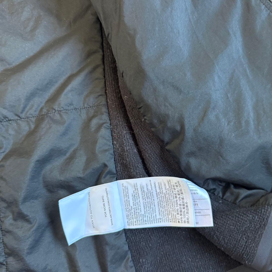 アークテリクス アトムベスト 企業ロゴ 始祖鳥 M ブラック