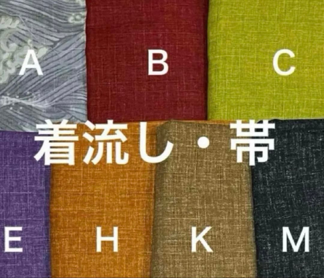 ゆちーぷ (購入者様はプロフ一読)オーダーページ　カプセルドール　キツネ他