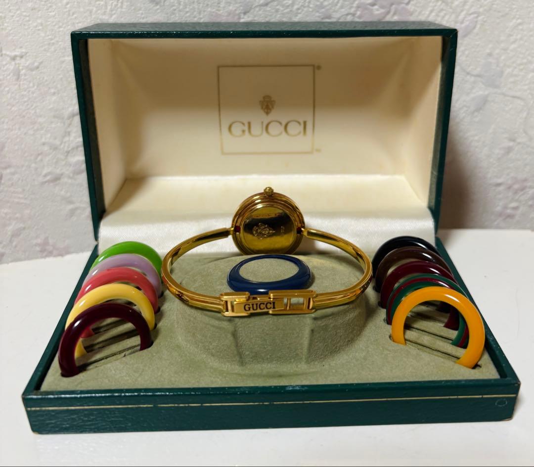 GUCCI チェンジベゼル バングルウォッチ アナログ腕時計・稼働品