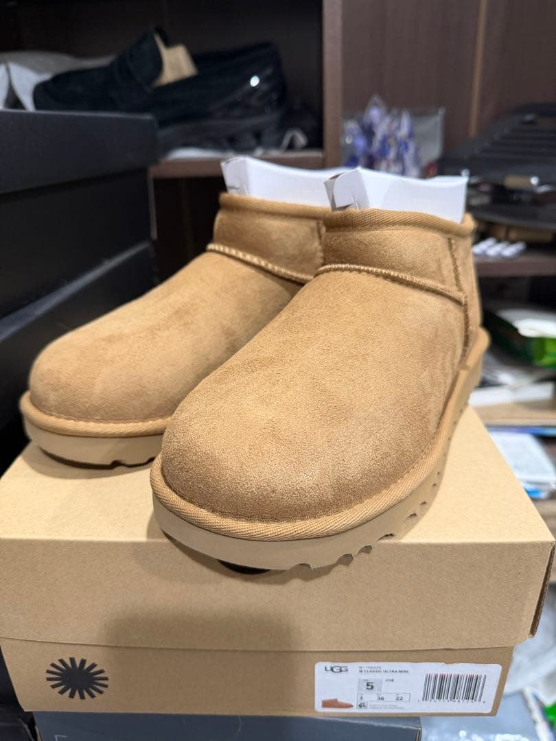UGG CLASSIC ULTRA MINI ムートンブーツ 5